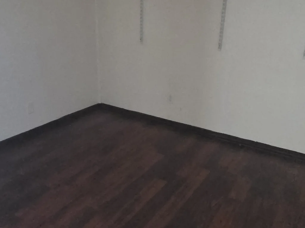 2BR/1BA + Office Condo | Vacant | HOA Covers Heat, A/C, Water & Sewer | ~9 % Cap | Priced to Move