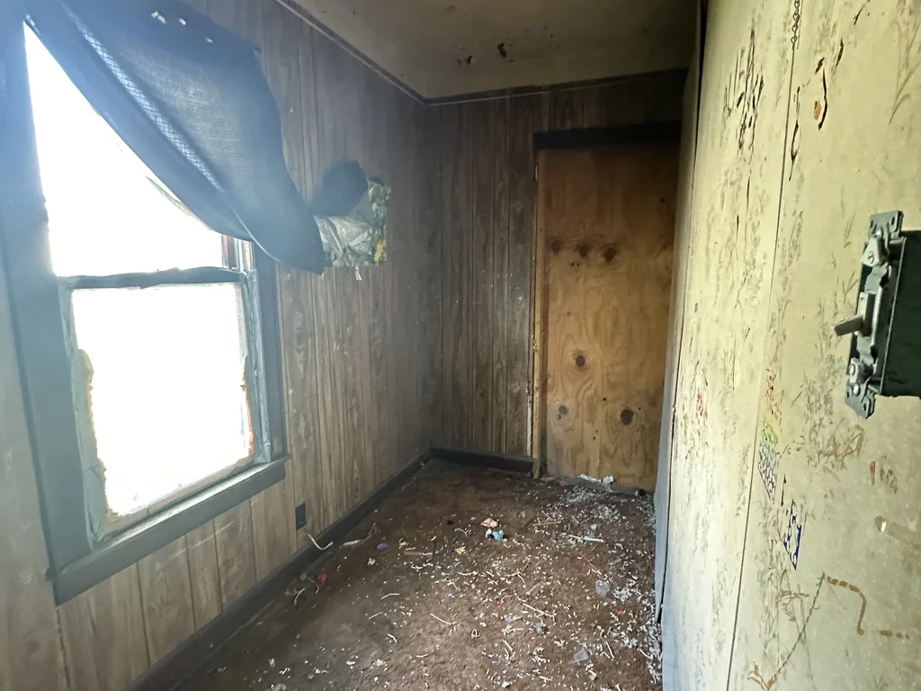 Evansville Fixer-Upper – 2 Bed/1 Bath Under $50K