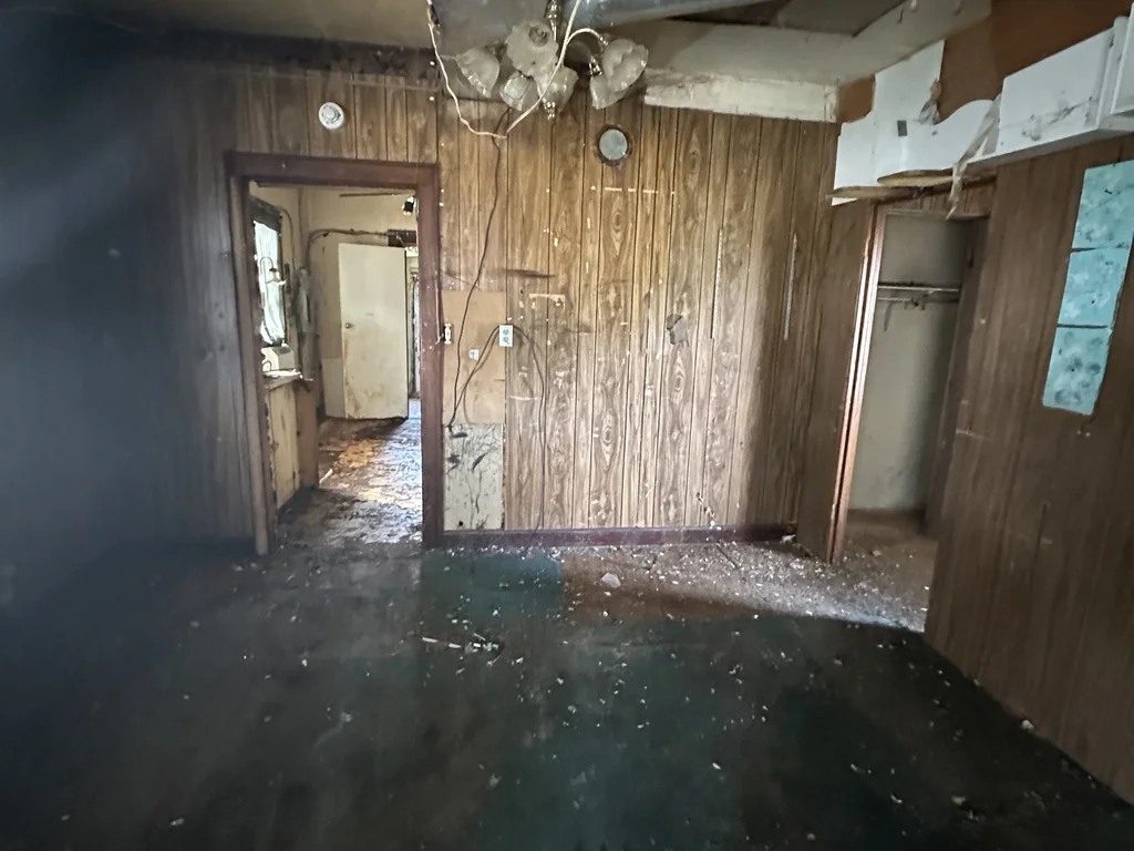 Evansville Fixer-Upper – 2 Bed/1 Bath Under $50K