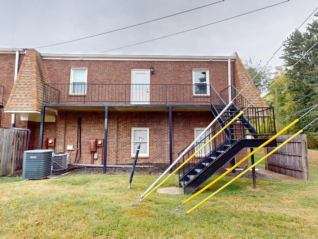 Prime Location Office Condo, $118,000