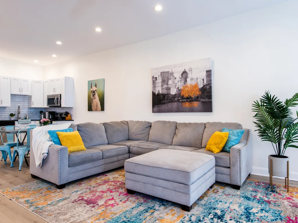 Downtown Jeffersonville Airbnb