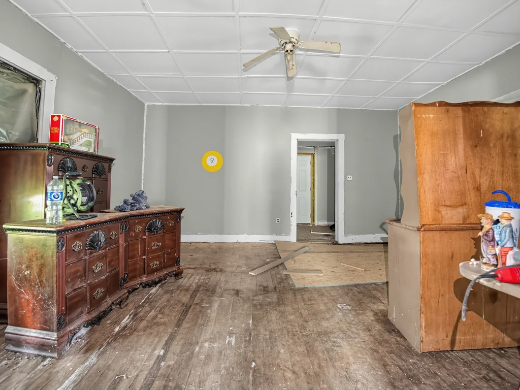 Investor special in rural Clay County