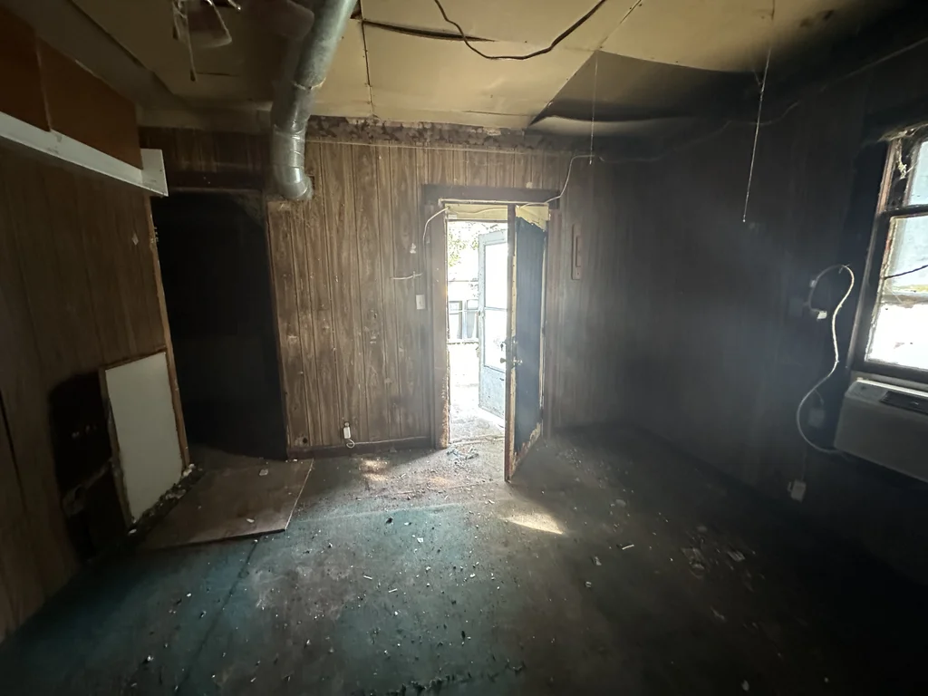 Evansville Fixer-Upper – 2 Bed/1 Bath Under $50K