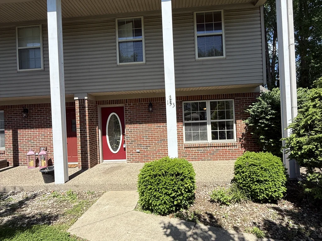 Off Market Jeffersonville Townhouse
