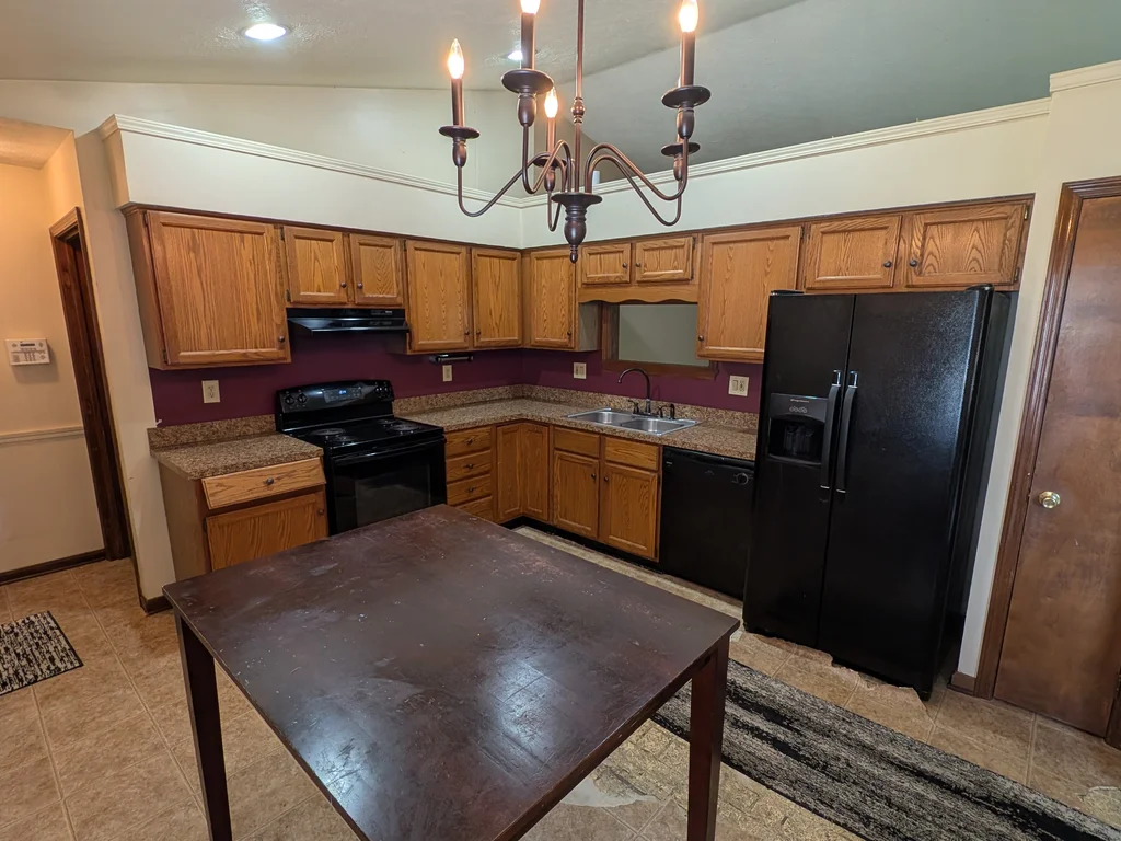 3+BR Brick Ranch w/ Full Basement | ARV $277K