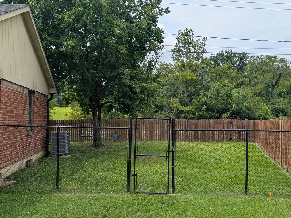 3+BR Brick Ranch w/ Full Basement | ARV $277K