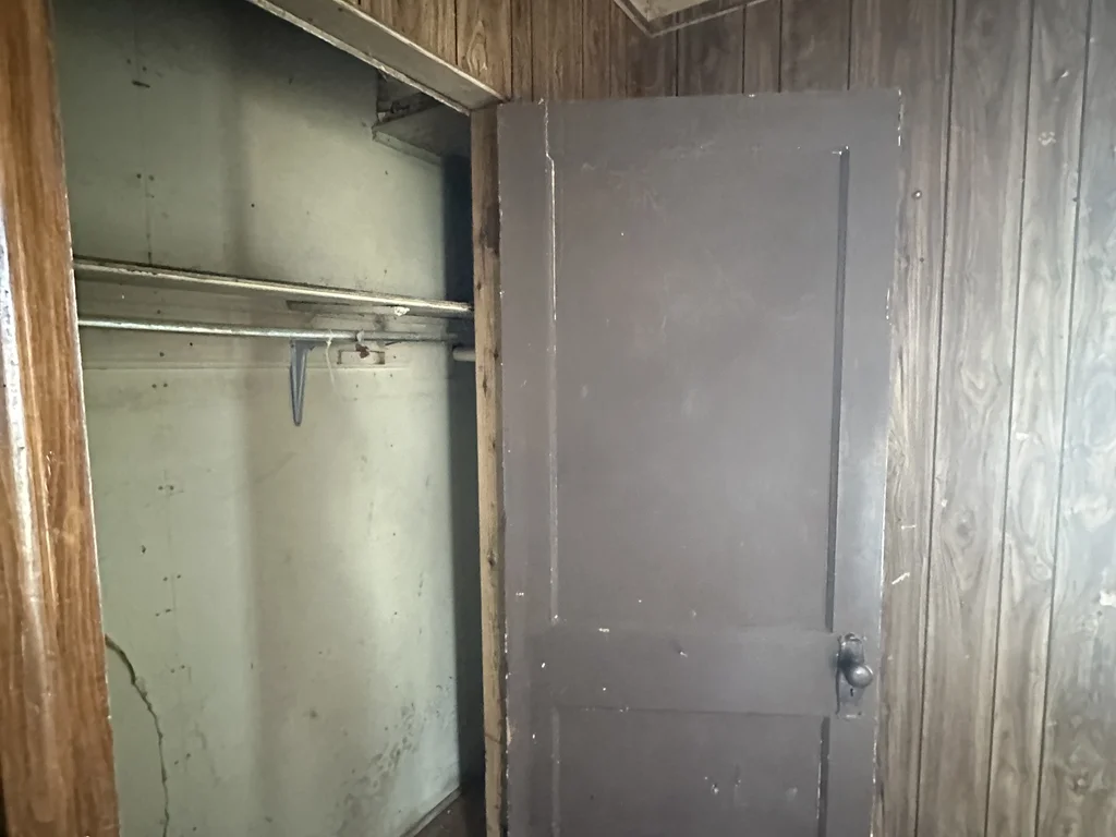 Evansville Fixer-Upper – 2 Bed/1 Bath Under $50K