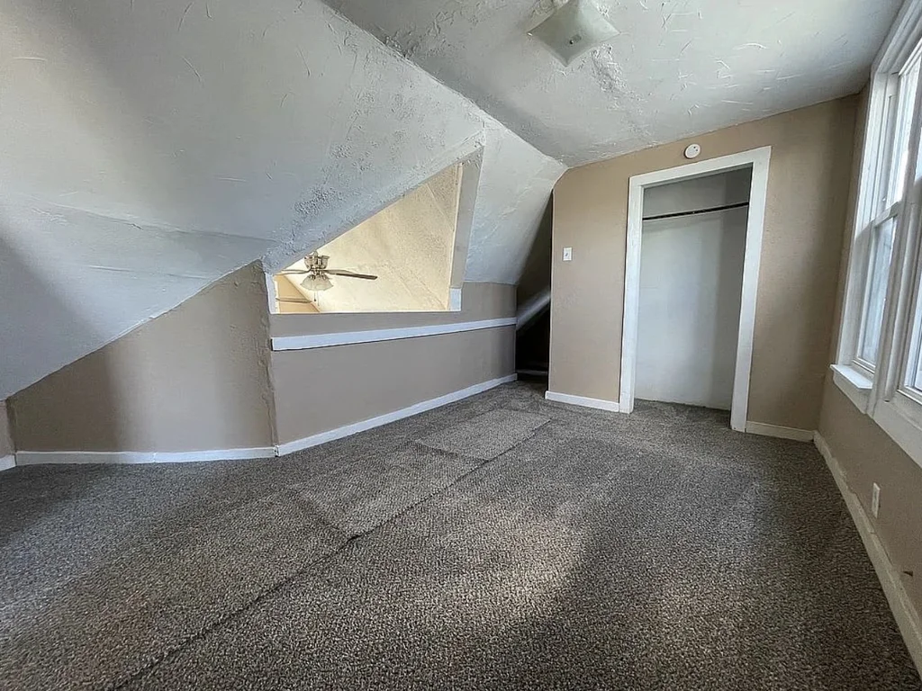 1,500+ Sq Ft | Evansville's 47710