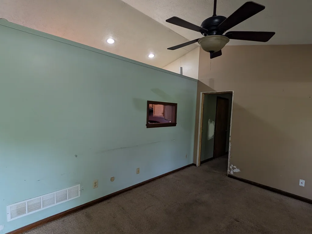 3+BR Brick Ranch w/ Full Basement | ARV $277K