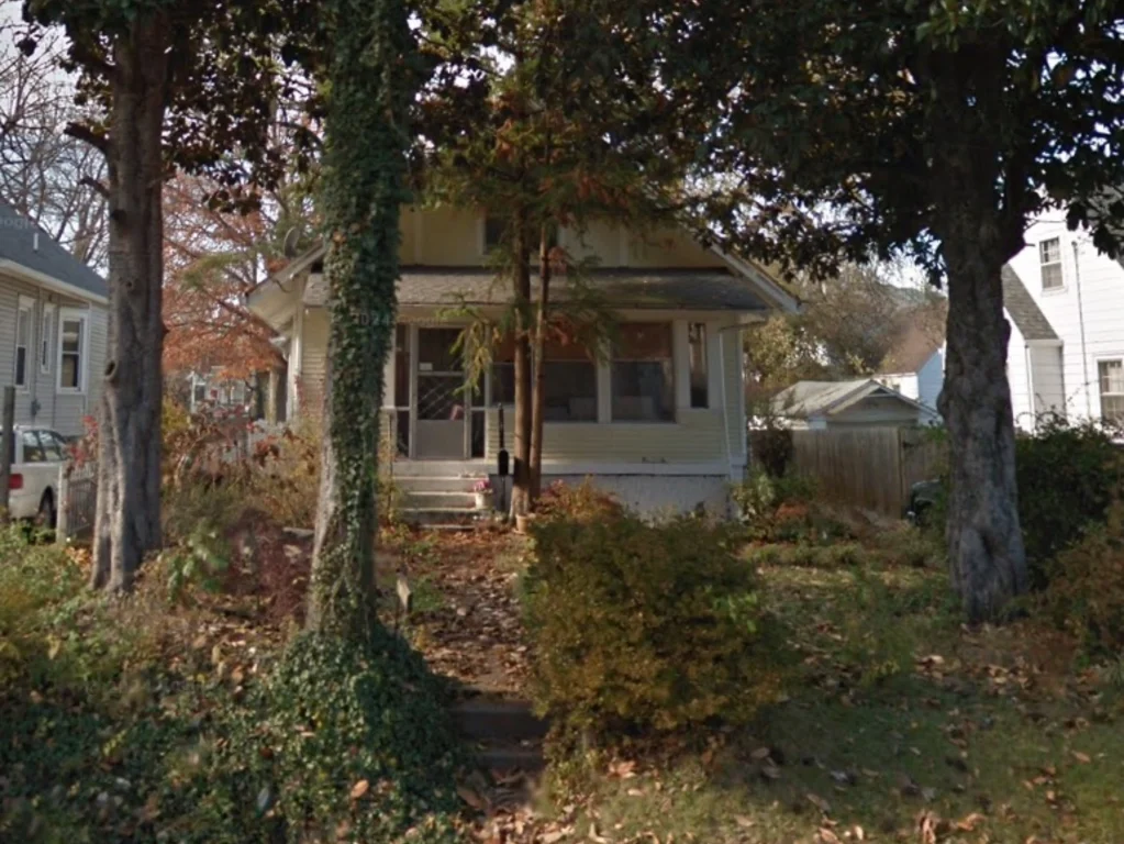 Great Flip or Rental in 40214