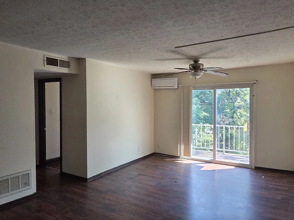 2BR/1BA + Office Condo | Vacant | HOA Covers Heat, A/C, Water & Sewer | ~9 % Cap | Priced to Move