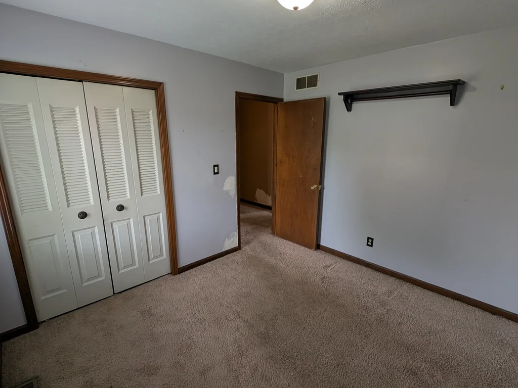 3+BR Brick Ranch w/ Full Basement | ARV $277K