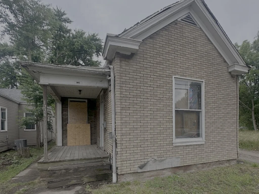 40215 Full Renovation Opportunity